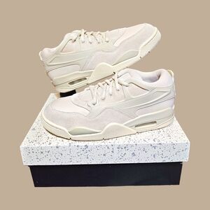 🚺 8 US — Air Jordan 4 RM 2024 [LEGEND LIGHT BROWN/SAIL] FQ7940-200